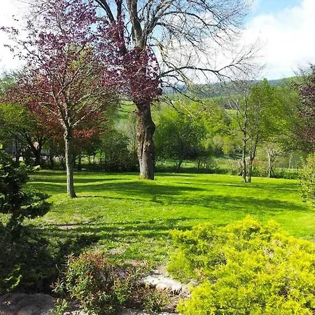 Sainte Germaine La Dépendance 4 Pers Hébergement de vacances Luc (Lozere)